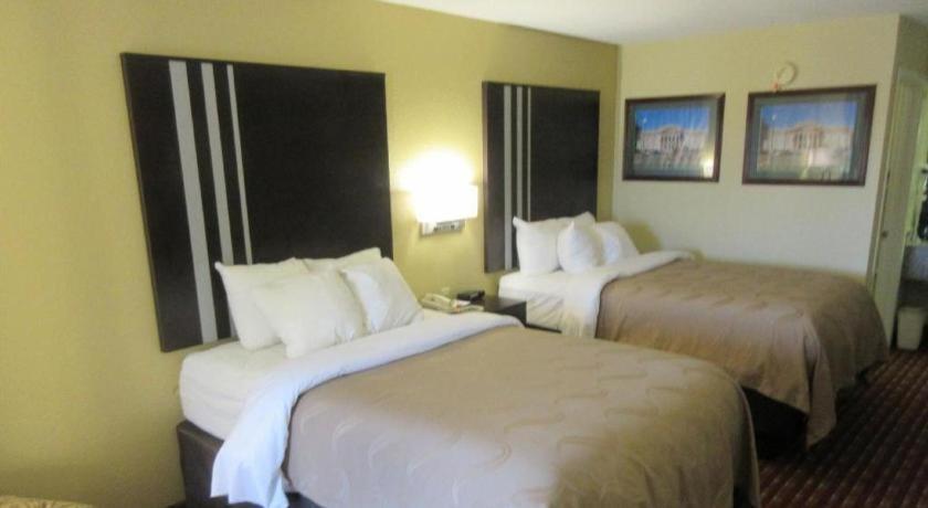 Quality Inn Andalusia Εξωτερικό φωτογραφία