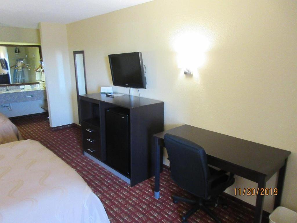 Quality Inn Andalusia Εξωτερικό φωτογραφία