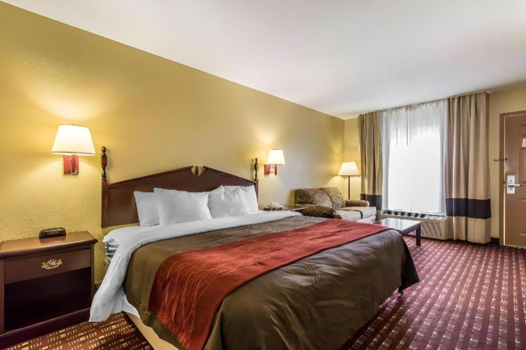 Quality Inn Andalusia Εξωτερικό φωτογραφία