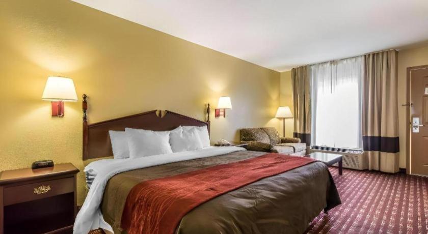 Quality Inn Andalusia Εξωτερικό φωτογραφία